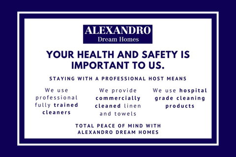 Quiet Art Deco - Cafe Central - Qld Realsetate 1