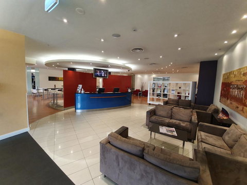 Ramada Encore By Wyndham Dandenong - Renee 1