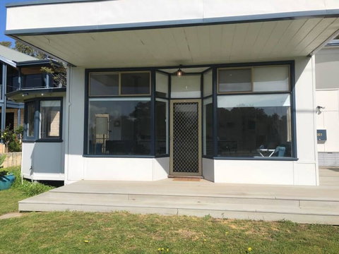 Relax At Dawesville Estuary - Internet Find 3