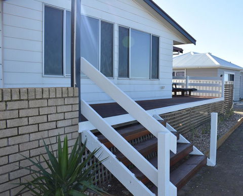 Rising Tide Beach House - Internet Find 1