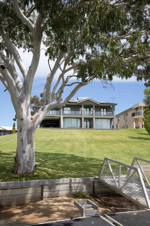 River Devine - Qld Realsetate 3