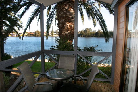 Riverbreeze Holiday Park - Renee 2