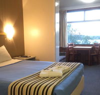 Riverview Motor Inn - Petrol Stations