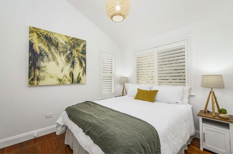 Rockpool, 17a Dulconghi Street - Renee 0