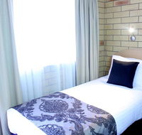 Roma Mid Town Motor Inn - Internet Find