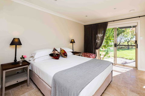 Rosby Guesthouse And Studio - Internet Find 2
