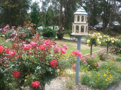 Rose Cottage - Internet Find 2