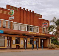 Royal Hotel Condobolin - Renee