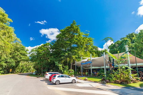 Safari Lodge - Petrol Stations 1