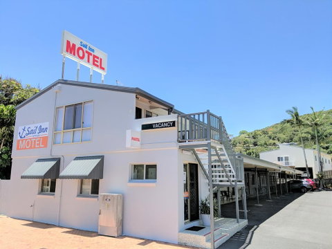 Sail Inn Motel - Internet Find 0