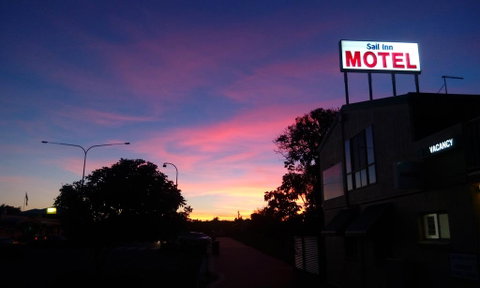 Sail Inn Motel - Internet Find 3