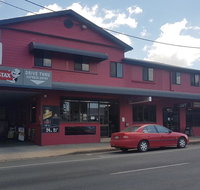 Sarina Hotel - Internet Find