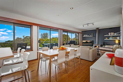 SEA URCHIN - Beautiful Skenes Creek Home - Petrol Stations 0