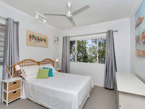 Seabreeze Beachfront - Clifton - Renee 2