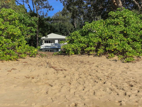 Seabreeze Beachfront - Clifton - Renee 1