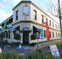 Seaview House - Internet Find