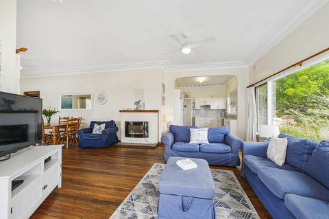 Shellseekers, 4 Hodgson Street - Renee 3