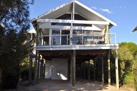 Sheoak Holiday Home - Internet Find 2