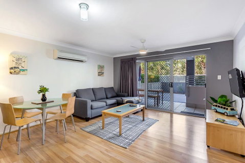 Shoal Bay Beach Apartments, 6/2 Shoal Bay Road - Internet Find 3
