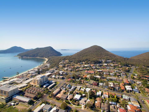 SHOAL BAY RIGGERS - Petrol Stations 2