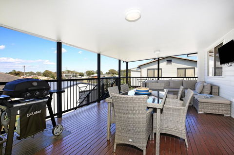 Shores - Pet-Friendly - 1 Min Walk To Beach - Renee 1