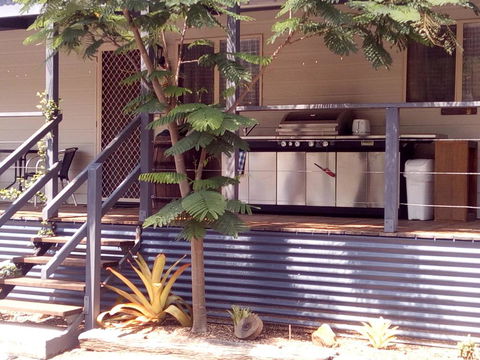 Silver Wattle Cabins - Internet Find 3