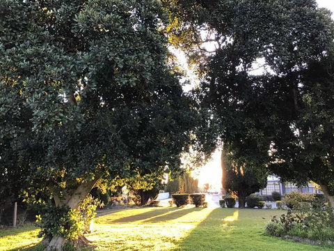 Sir Francis Drake - Qld Realsetate 2