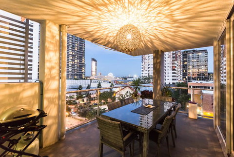 SoHo Penthouse - Swimm 0