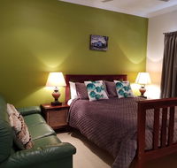 Sonja's Bed and Breakfast - Internet Find