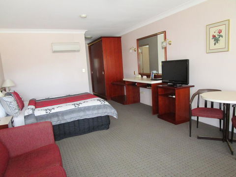 Southern Comfort Motor Inn - Internet Find 3