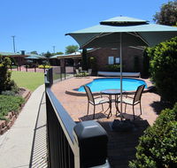 Stannum Lodge Motor Inn - Renee