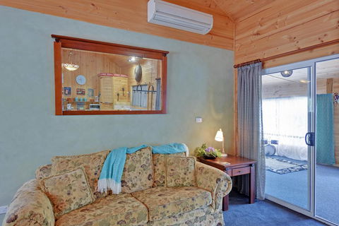 Stony Rise Cottage B&B - Renee 2