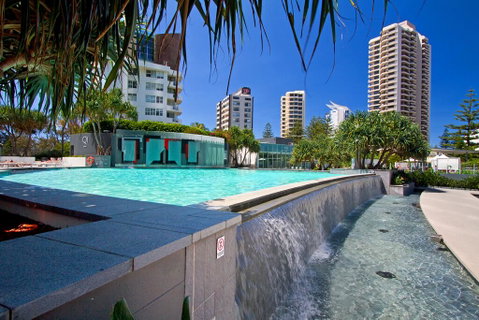 Stunning 4 Bedroom Sub Penthouse - Level 60 Q1 - Internet Find 3