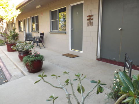 Sunbird Motel - Renee 0