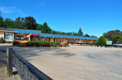 Sunflower Motel - Internet Find 2