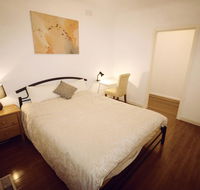 Sunny House - Melbourne Airport Home - Renee