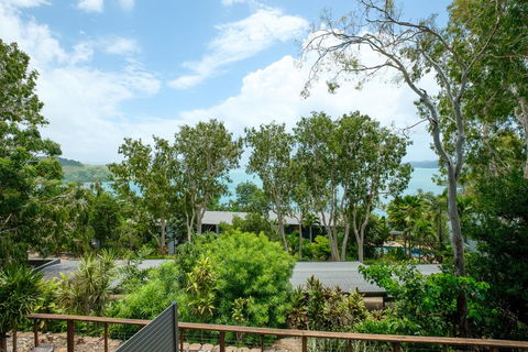 Sunset Waters Apartments - Internet Find 2