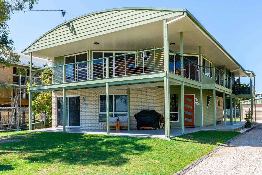 Bribie Island North QLD Internet Find