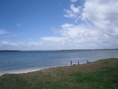 Sunsets From Your Front Patio - Sylvan Beach Esp, Bellara - Qld Realsetate 3