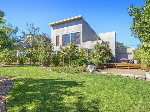 Sunshine Beach House-25 Metre Walk To The Beach - Renee 0