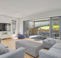 Sunshine Beach House Brand new stunning - Internet Find