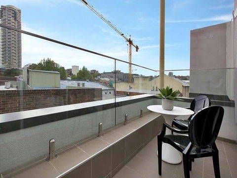 Sunshine City Loft! - Internet Find 2