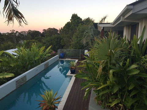 Sunshine Coast Tropical Getaway - Qld Realsetate 1