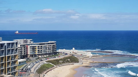 Supercar Fan's Dream - Track Side Apartment #1 - Internet Find 0