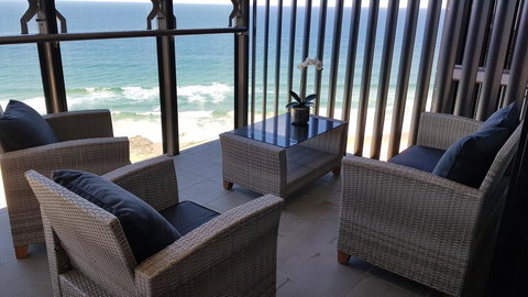 Supercar Fan's Dream - Track Side Apartment #1 - Internet Find 1