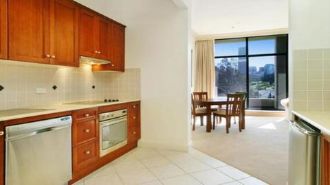 Superior Apartment With Views - Renee 2