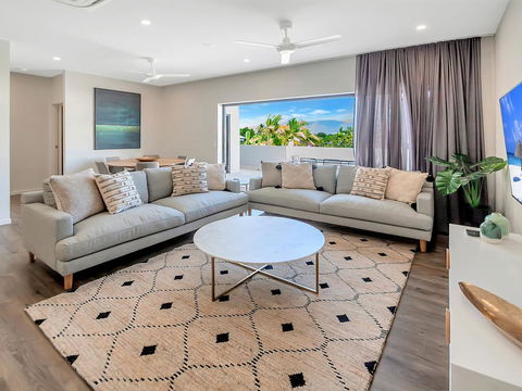 Superior Luxury Apartment In The City - Renee 0