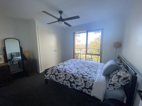 Surf Beach Holiday - Qld Realsetate 1