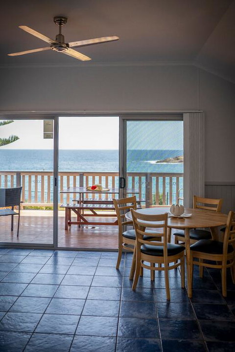 Surf Beach Holiday Park - Internet Find 3