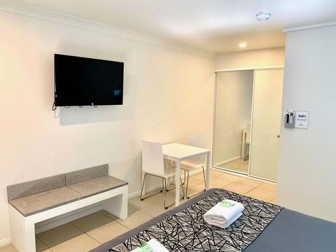 Surf Beach Motel Coffs - Swimm 2